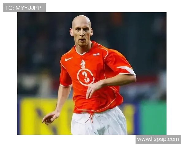 荷兰足球史上第一球星是谁 他的辉煌成就与影响力分析 荷兰足球史上第一球星是谁 他的辉煌成就与影响力分析